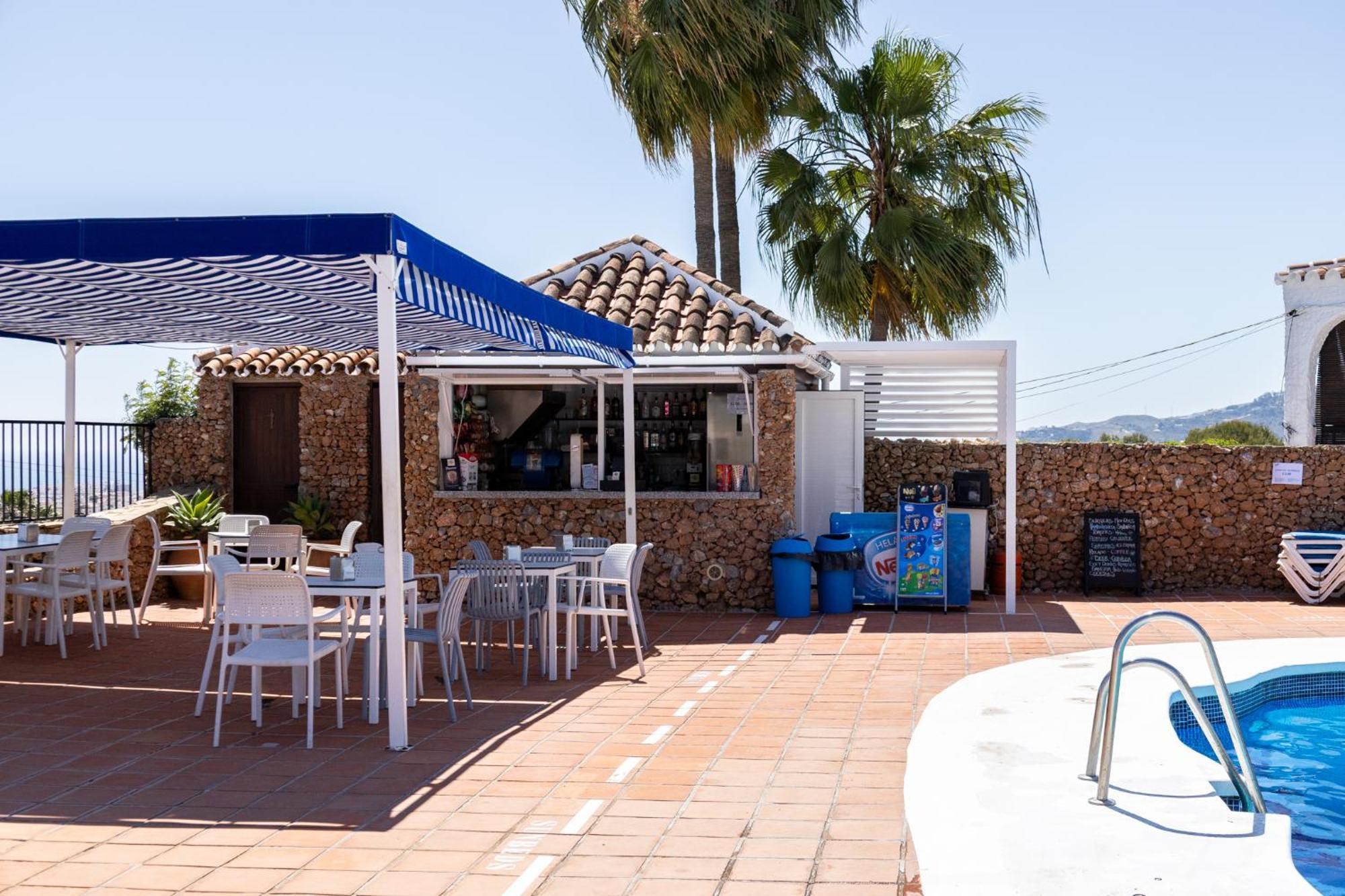Capistrano Village B, 1 bedroom + free wi-fi Nerja Esterno foto
